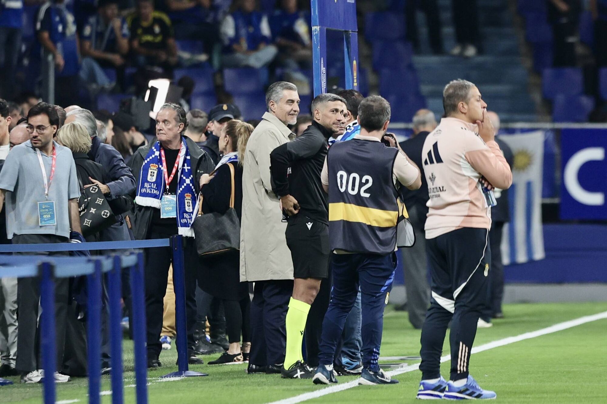 Todas las IMÁGENES del reestreno de Carrión con el Oviedo, con derrota ante el Espanyol 
