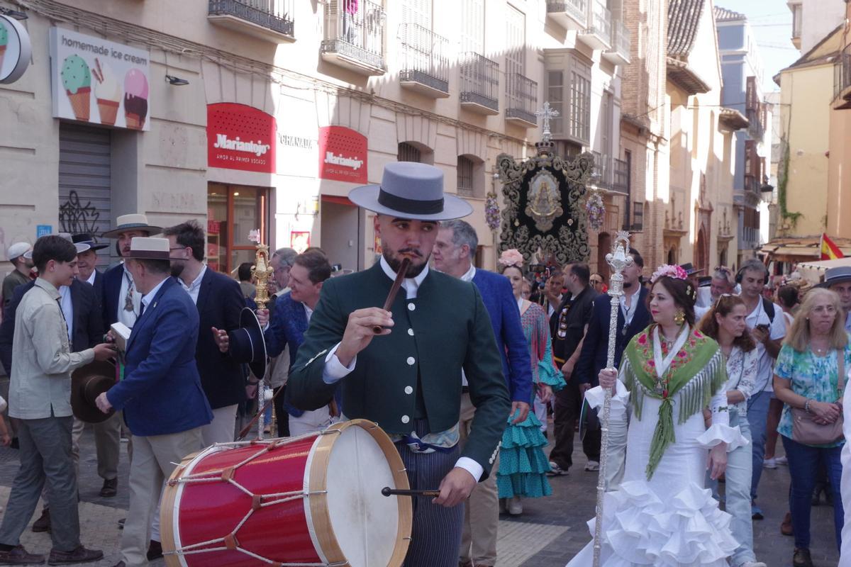 Fotos: La hermandad de Nuestra Señora del Rocío Málaga la Caleta emprende su Camino