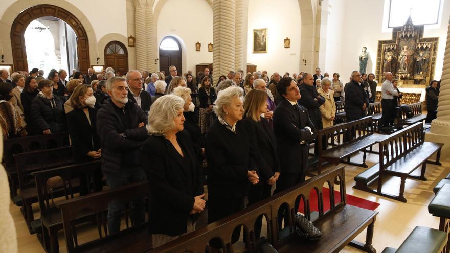 Emotiva despedida en San Julián al arquitecto Antonio Carroquino: &quot;Tenía una buena aleación de navarro, gijonés y sevillano&quot;