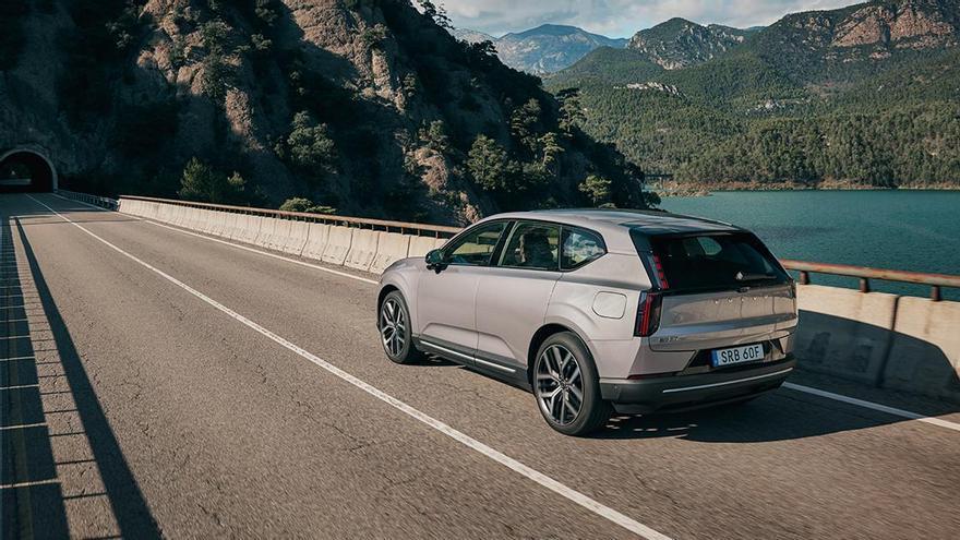 El nuevo Volvo EX60 eléctrico estrena un asistente de inteli