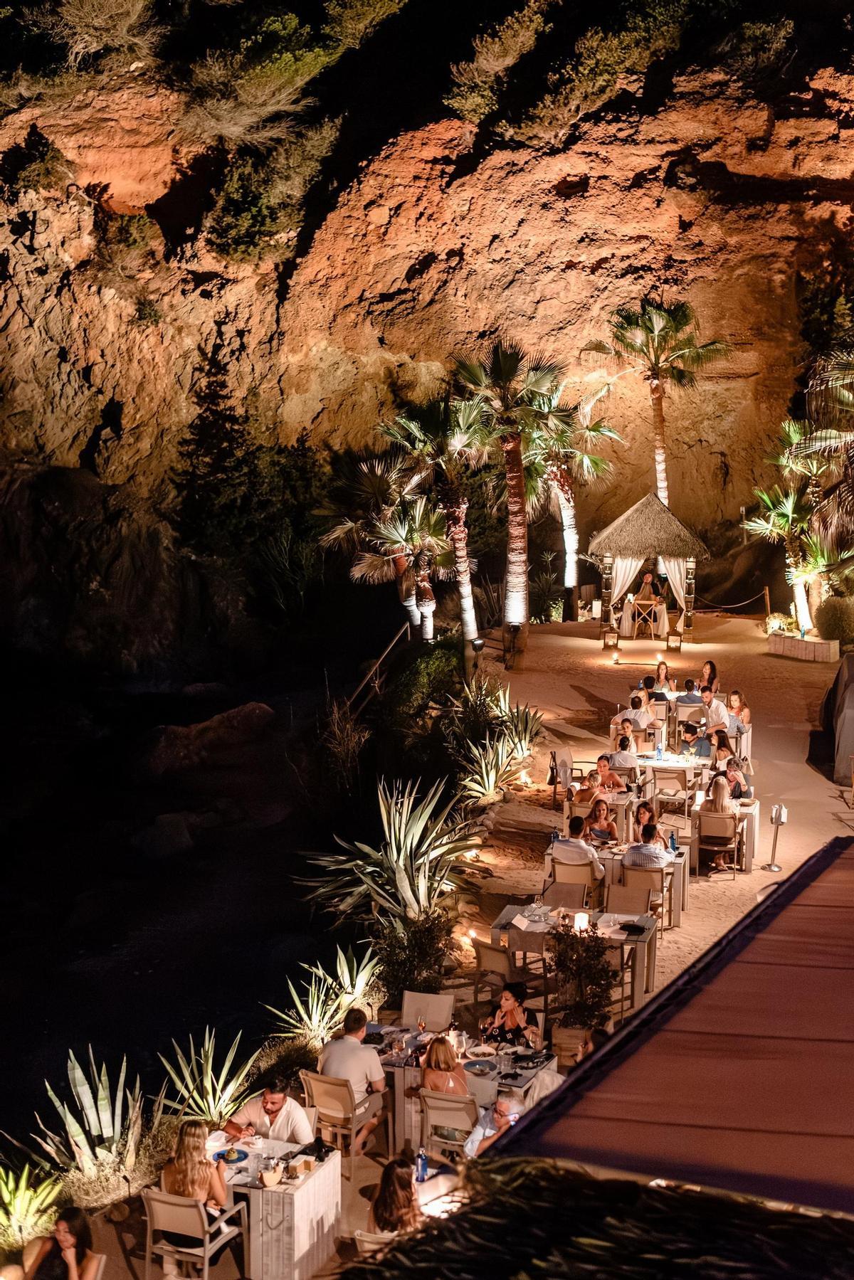 La mesa privada de Amante Ibiza.