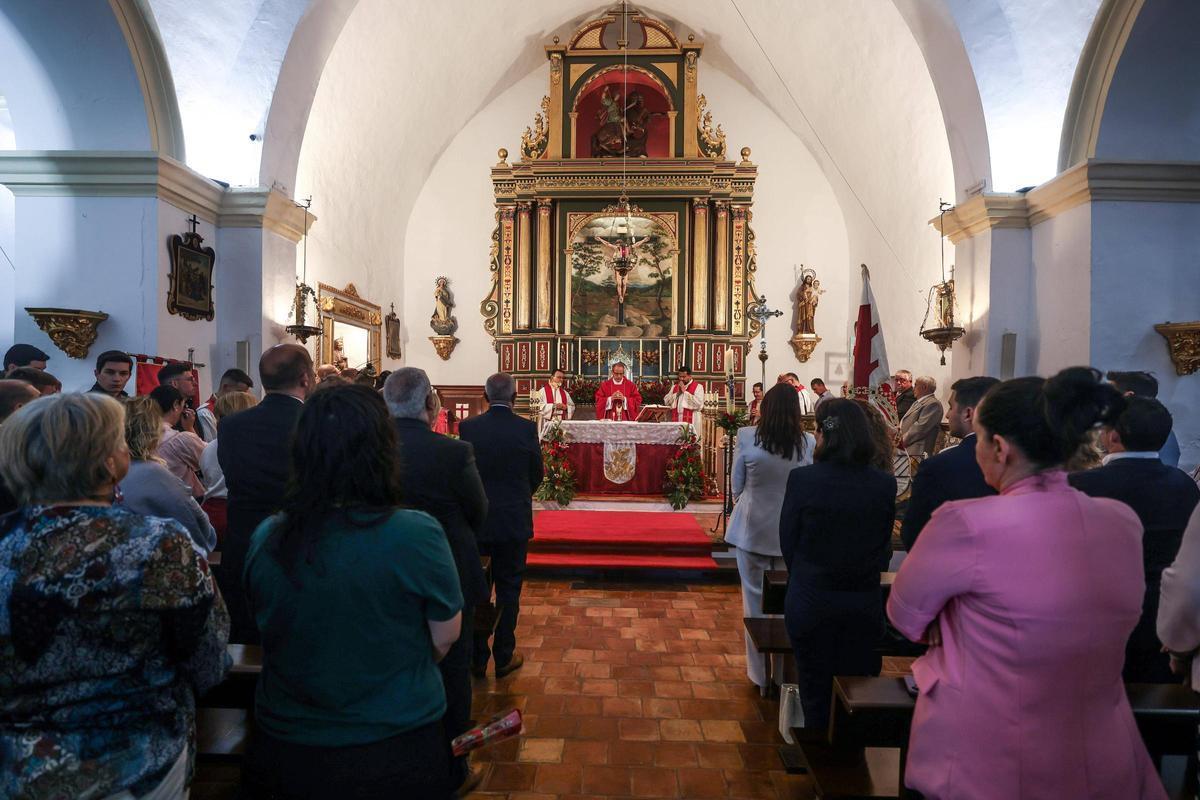 Misa por el día de Sant Jordi.