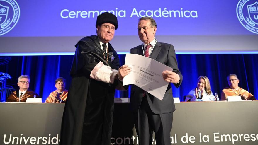 La UIE despide a sus alumnos de MBA y grado