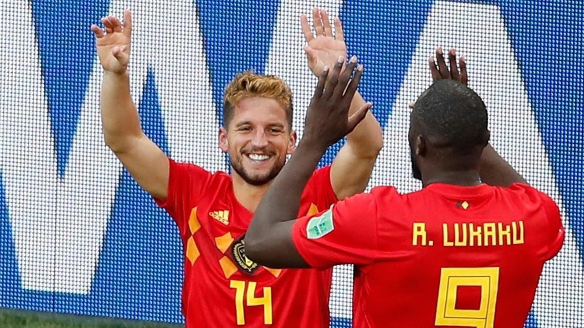 rpaniagua43831214 belgium s forward dries mertens  l  is congratulated by belg180618182953