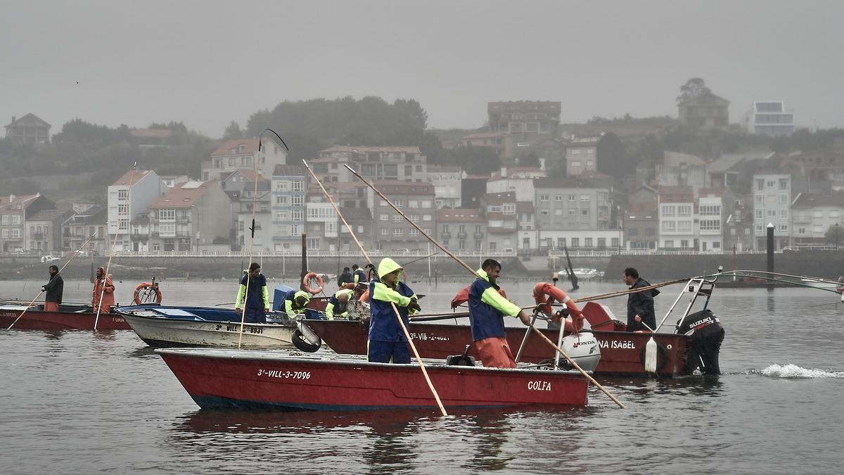 Las mujeres también ejercen de &quot;rañeiras&quot;.