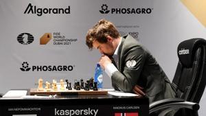 Carlsen es prepara per ser "campió total" d’escacs