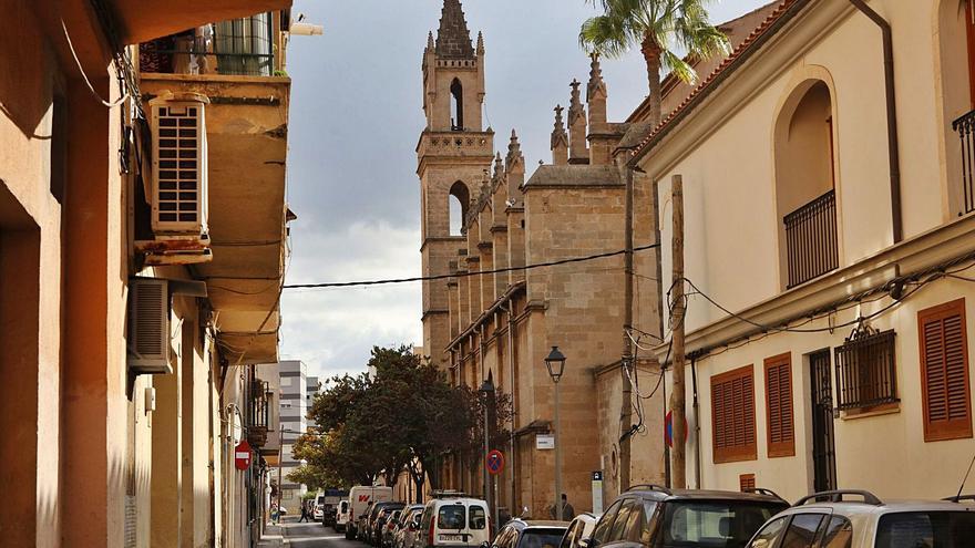 Tödlicher Vorfall auf Mallorca: 63-jähriger Mann kommt in Palma in seinem Badezimmer ums Leben