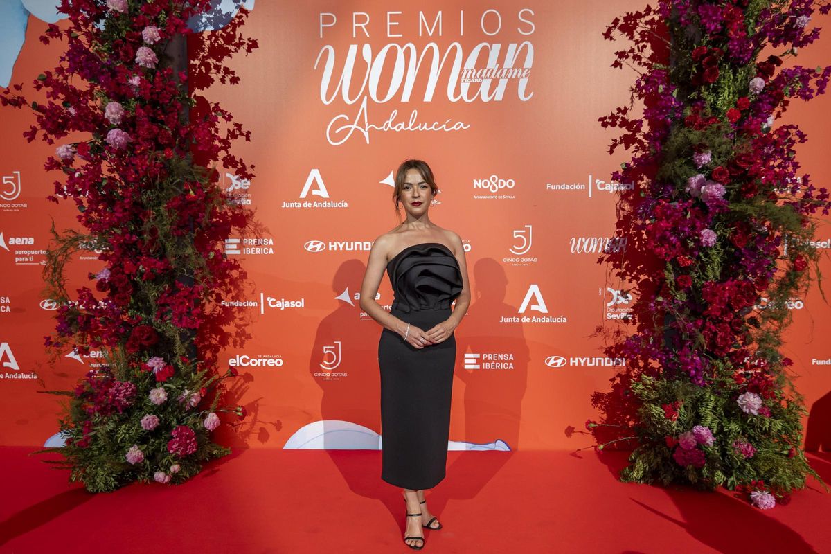 La actriz Verónica Sánchez en el 'photocall' de los PRemios Woman Andalucía.