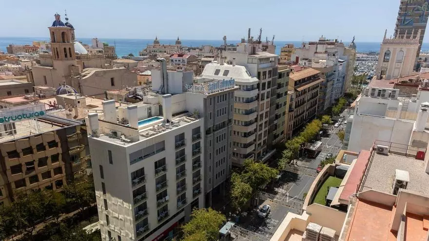 Hoteles, placas de hotel, estrellas, señalización hotelera y placas de categoría