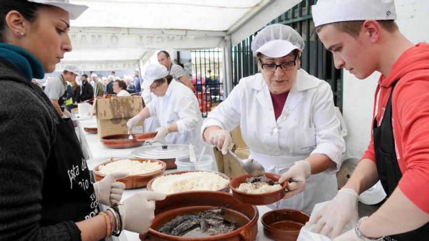 Pontecesures celebra este fin de semana la Festa da Lamprea del Ulla y prevé repartir el domingo más de 300 menús durante la degustación del preciado pez