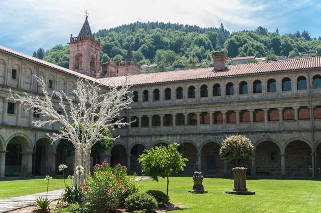 Claustro de la Iglesia de Santo Estevo