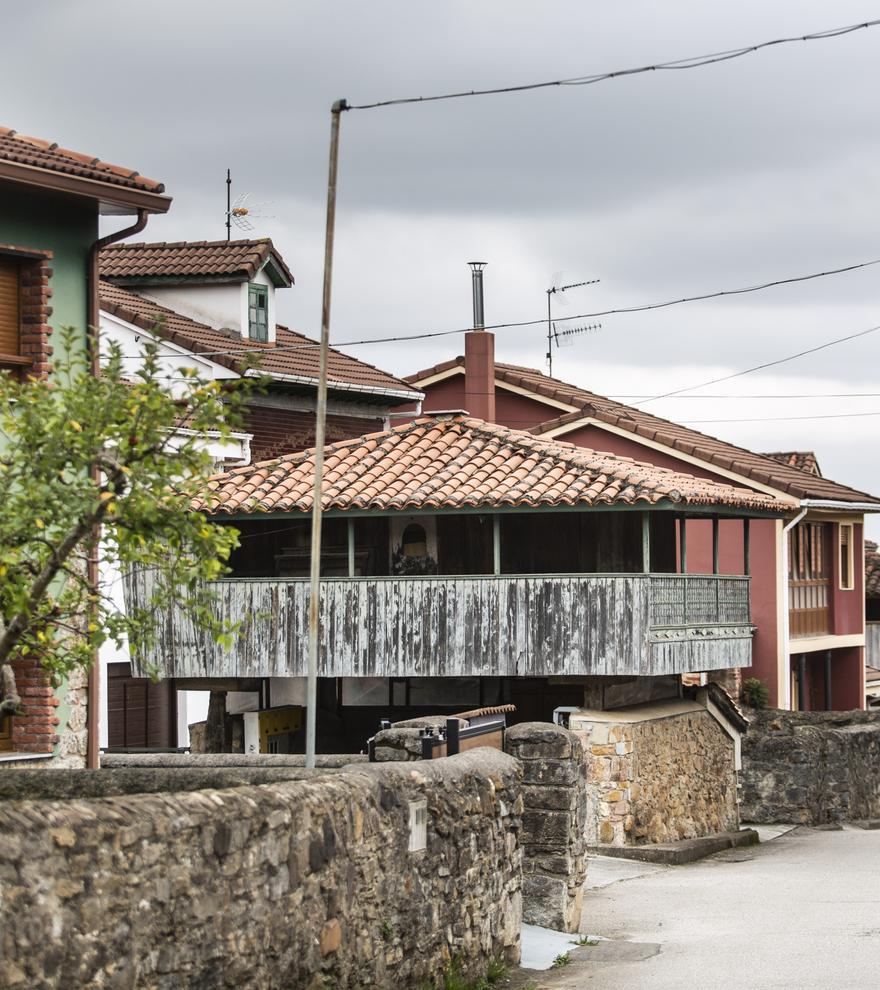 Asturianos en Illas, un recorrido por el municipio