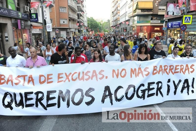 Más de cien voces piden en Murcia "acoger refugiados ya"