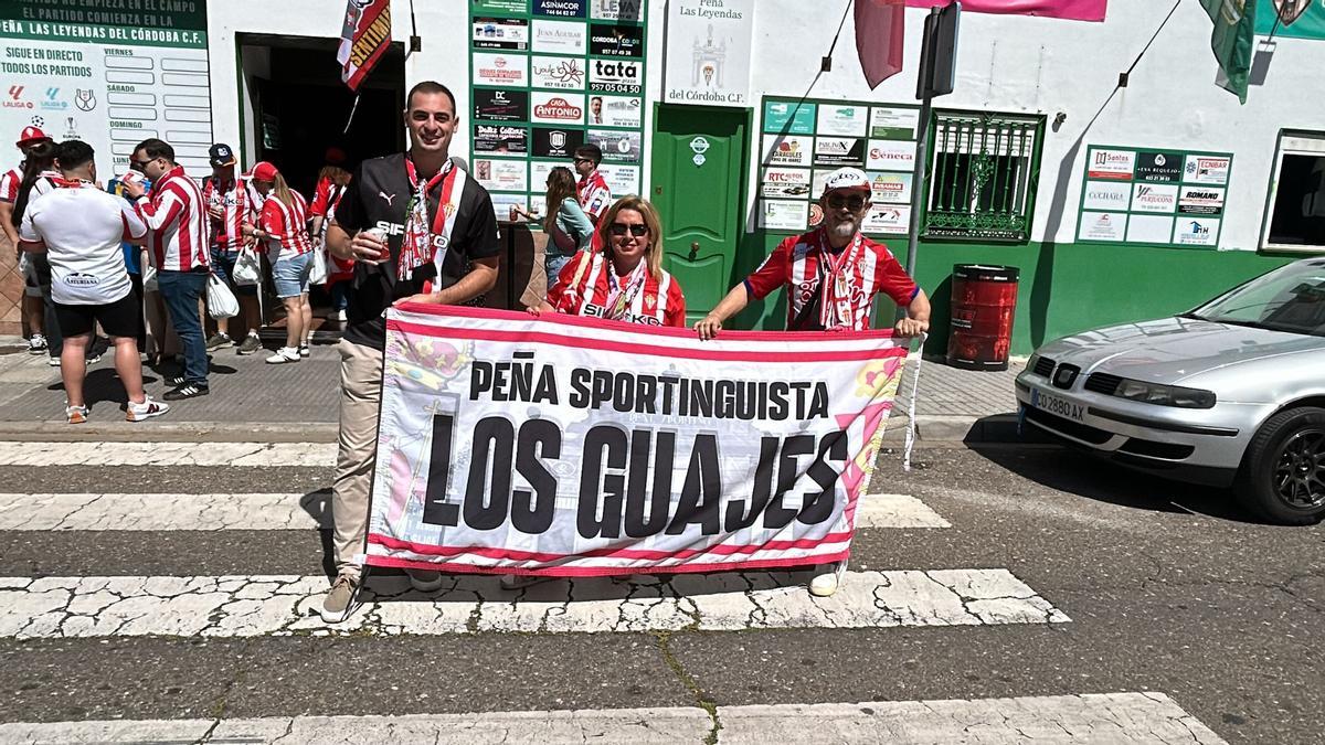 Aficionados rojiblancos en Córdoba.