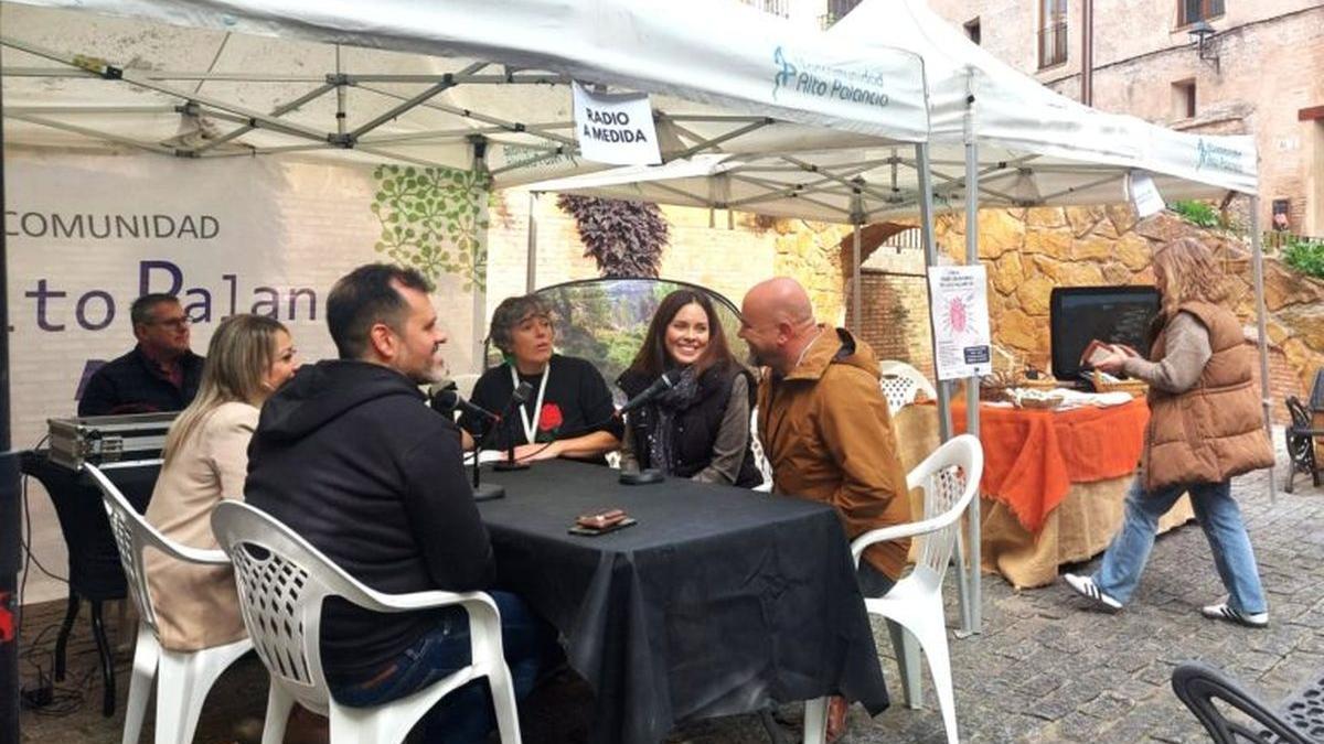 La presidenta de la Mancomunidad, Jessica Miravete, asistió a la feria.