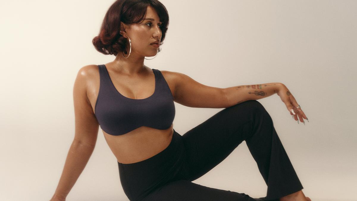 Desde leggings hasta sudaderas: nuestras prendas favoritas de 'athleisure' en la nueva colección de H&amp;M Move