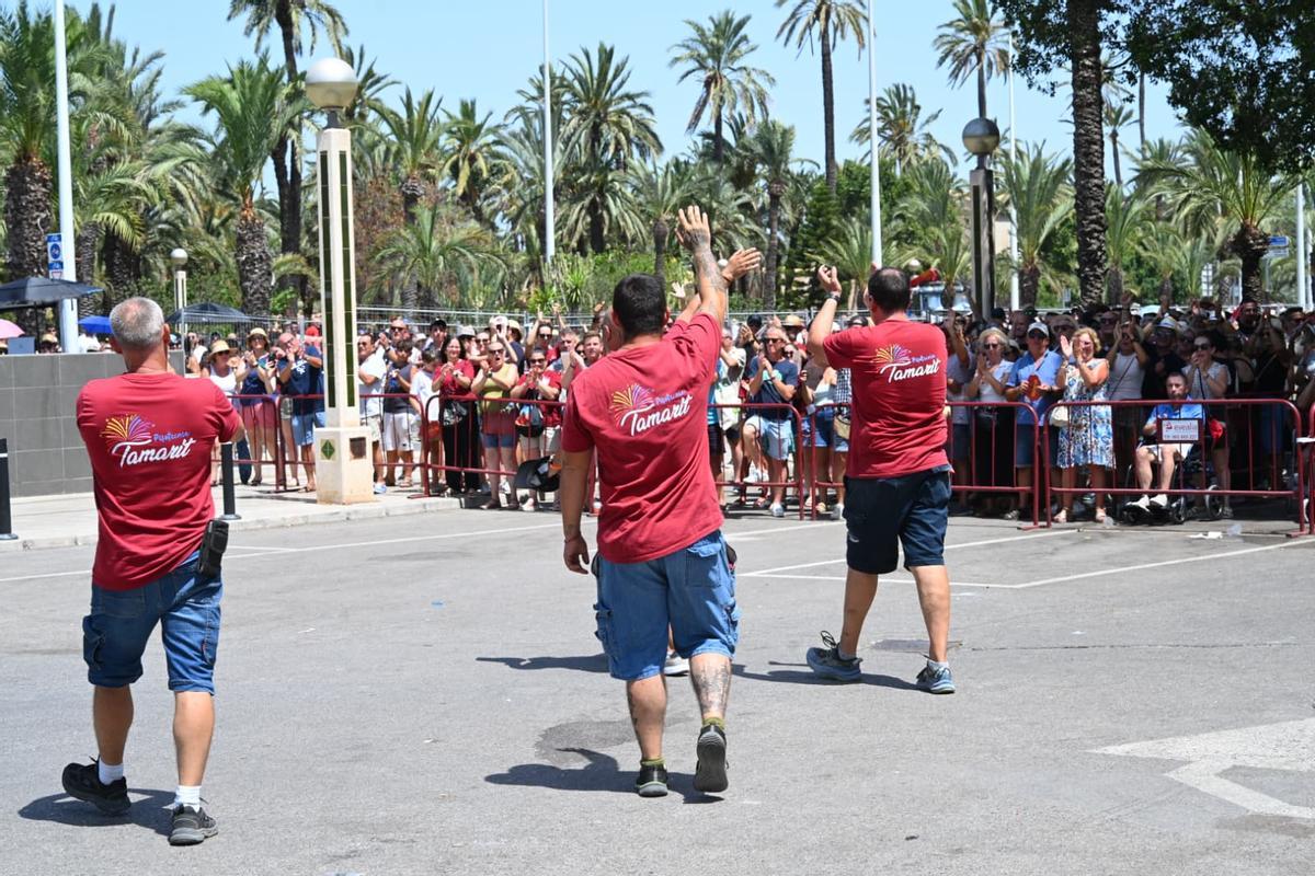 La mascletà de la pirotecnia Tamarit en las Fiestas de Elche, en imágenes