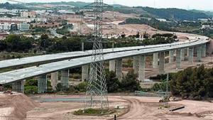 Obras del cuarto cinturón ¿vía que figura en el plan¿ en Abrera, en julio.