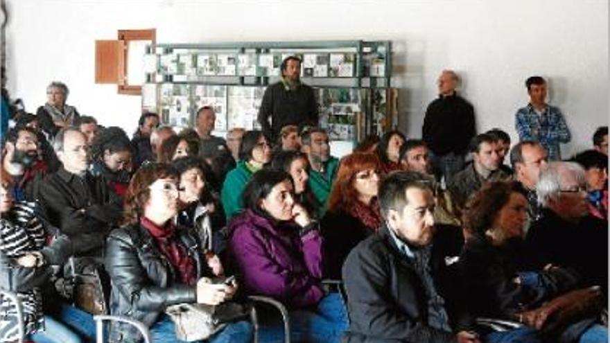 Assistents del sector del turisme i d&#039;activitats a la presentació del projecte a Bellver