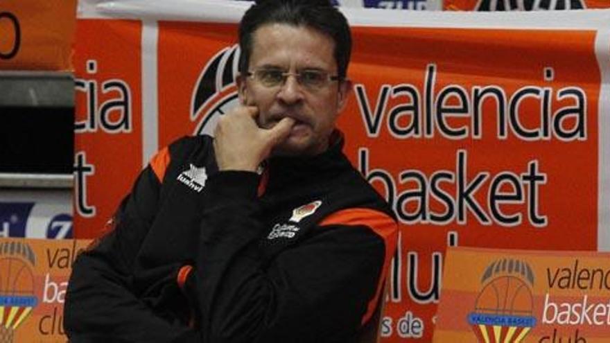 Pedro Martínez recupera a Dubljevic para el duelo ante el Baloncesto Sevilla