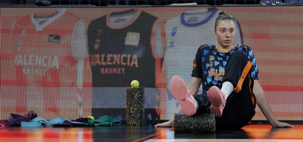 Raquel Carrera, antes del último partido en el Roig Arena ante el Cadí la Seu.