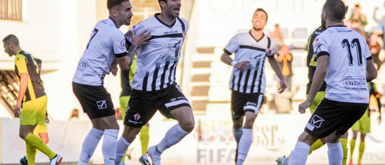 Jugadores del Ontinyent dan por segura la desaparición del Ontinyent