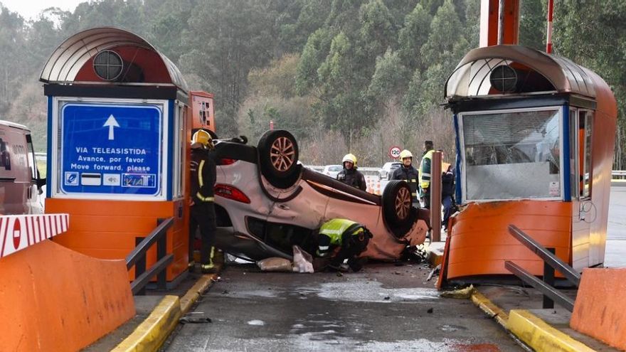 Un volantazo brusco provocó el accidente mortal en un peaje de A Coruña