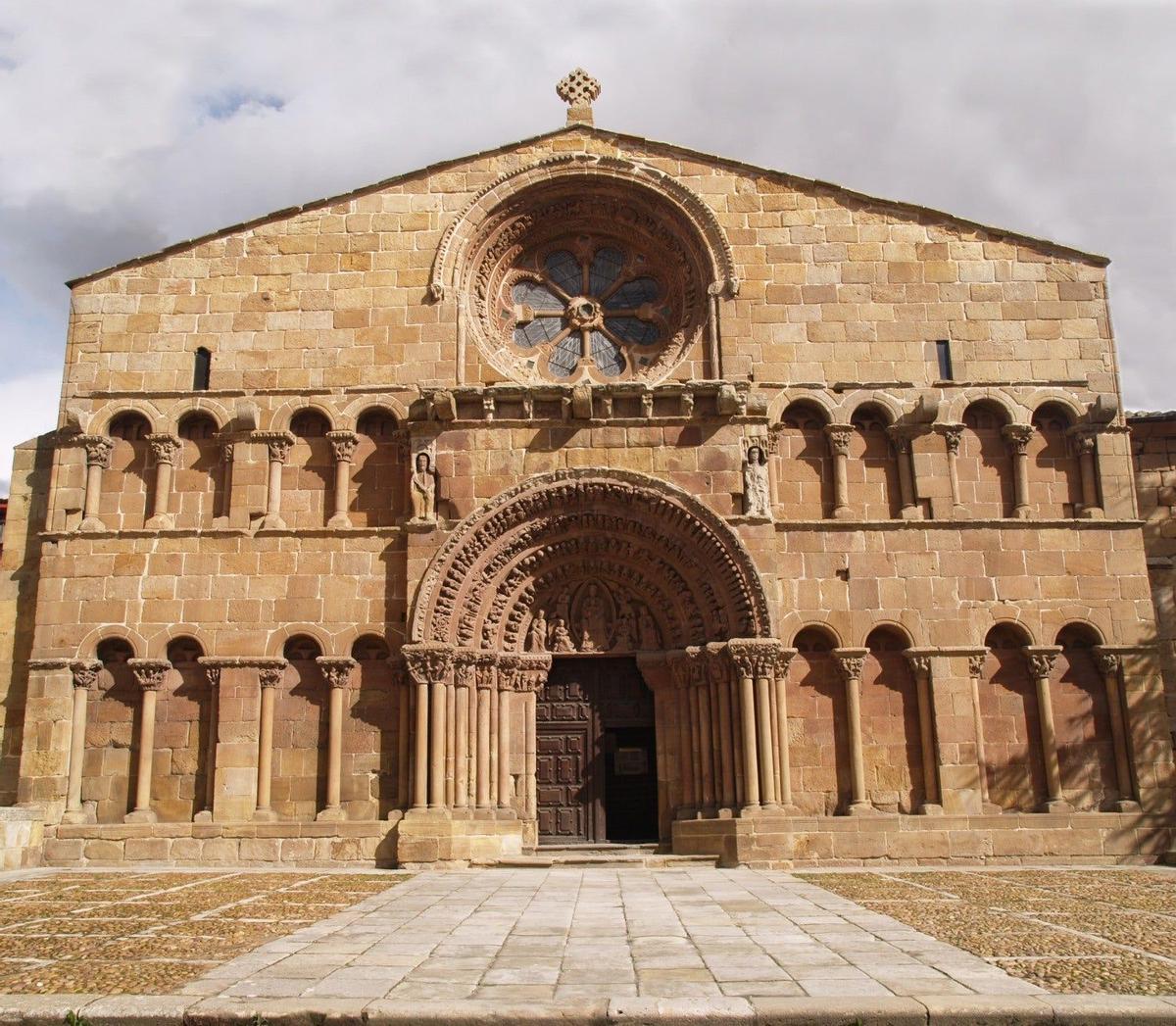 Santo Domingo Soria, iglesias románicas