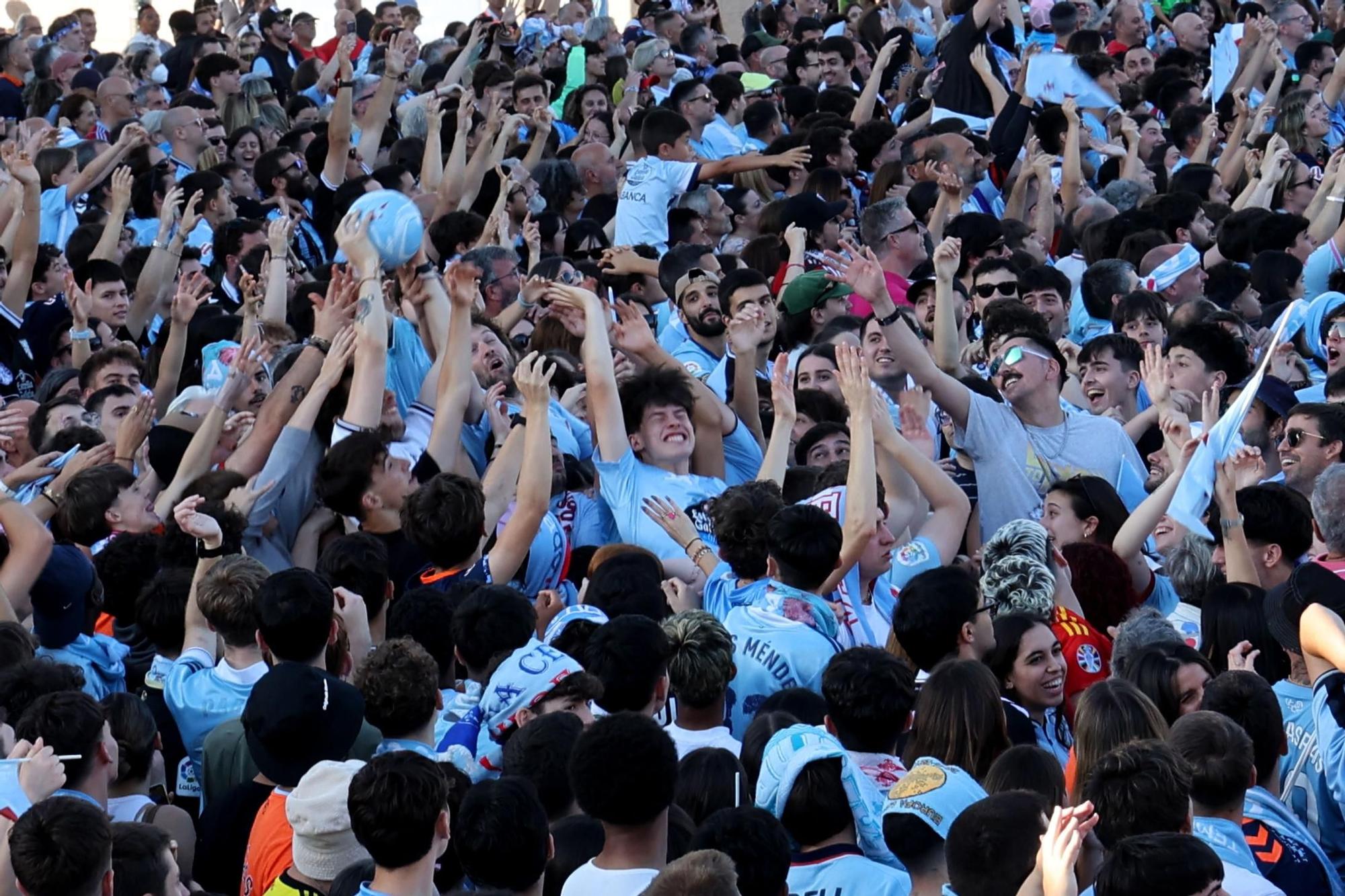 El Celta celebra por todo lo alto su llegada a Europa