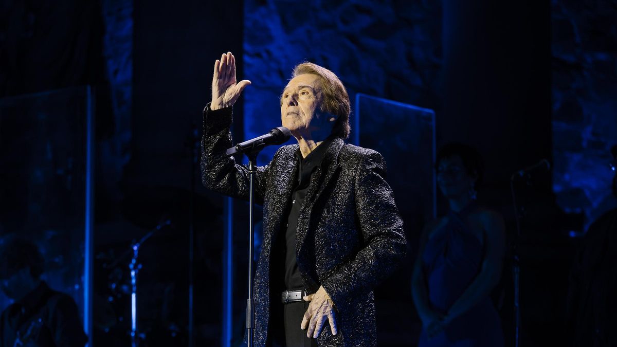 Las imágenes del concierto de Raphael en Mérida