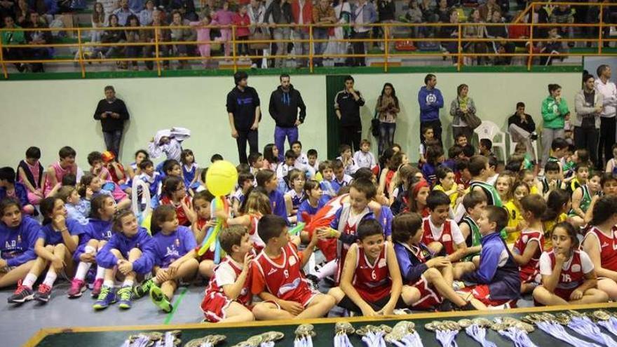 La convivencia benjamín del club O Meco resultó un éxito