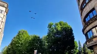 Así se vio desde Oviedo el espectacular ensayo aéreo del Día de las Fuerzas Armadas
