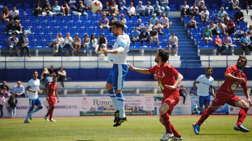 El Vélez se descuelga