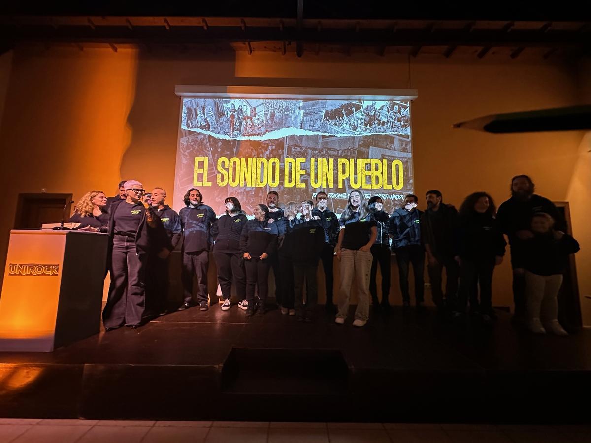 EN IMÁGENES: La presentación del documental que habla desde lo íntimo del Festival Unirock de Puerto de Vega EN IMÁGENES: La presentación del documental que habla desde lo íntimo del Festival Unirock de Puerto de Vega