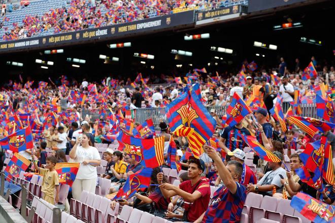 Así se vivió la presentación de los jugadores en el Camp Nou