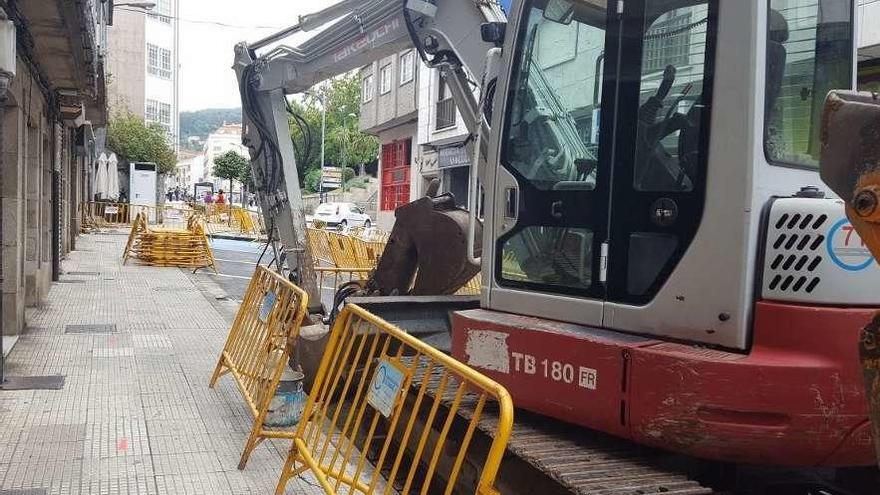 Obras de humanización en un tramo de la calle Concepción Arenal.  // Santos Álvarez