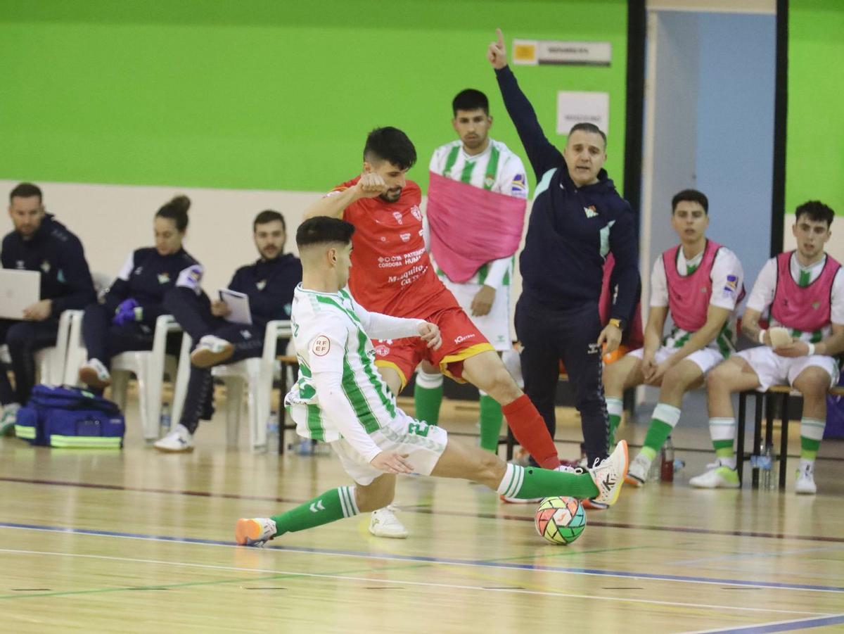 El ucraniano Mykytiuk, en el partido del Córdoba Futsal ante el Betis.