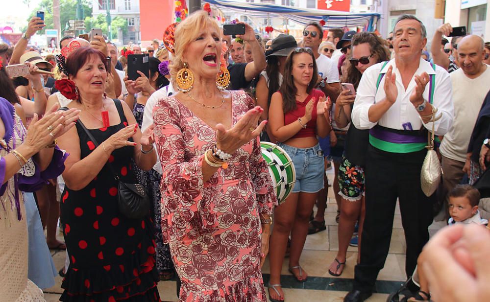 Calles llenas y mucho ambiente en el primer sábado de la feria.