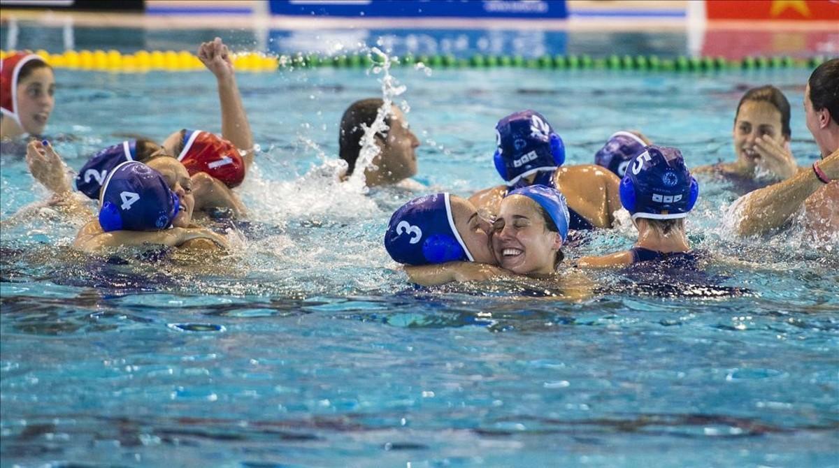 jcarmengol33652283 sabadell   24 04 2016     las jugadoras del cn sabadell  cel170512212347