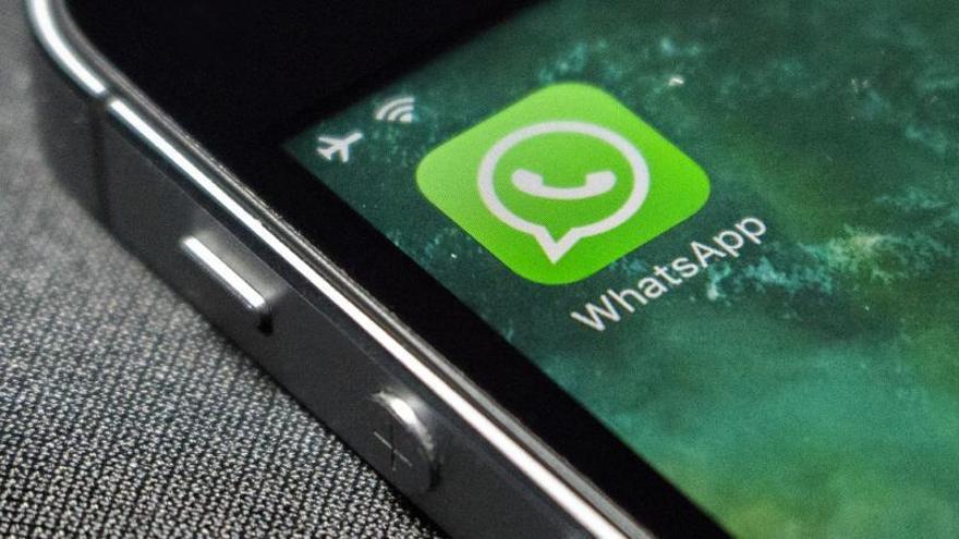 Alumnos con 12 años empiezan a suplantar identidades en el whatsapp