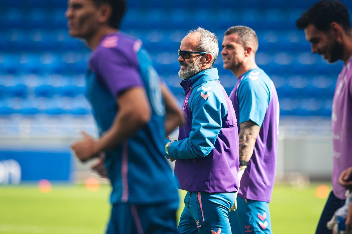 Álvaro Cervera, en un entrenamiento en el Heliodoro Rodríguez López.