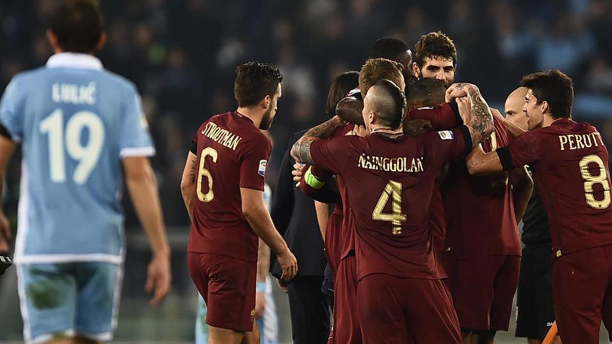 La Roma celebró el triunfo en un derbi cargado de tensión