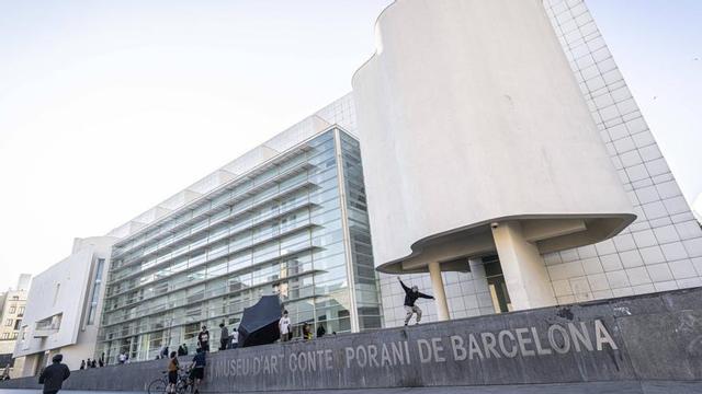 Edifici seu del MACBA, a la plaça dels Àngels. | MANU MITRU