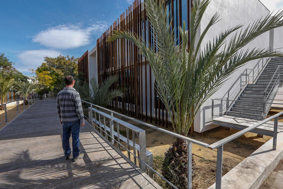 Las instalaciones del Instituto de la Palmera de Elche