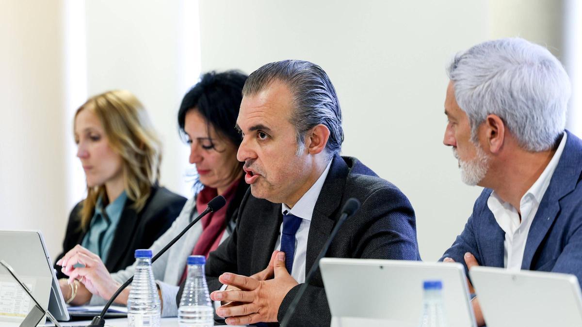 Antoni Vera, en la reunión de directores de Primaria y Secundaria de Ibiza y Formentera.