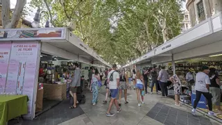 La Fira del Llibre de Palma se traslada a la plaza de España