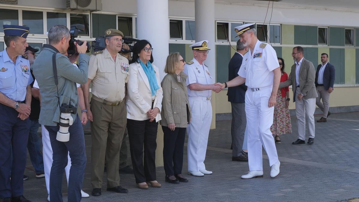 El Rey Felipe VI preside en Las Alcaravaneras (LPGC) los actos por el Día de las Fuerzas Armadas