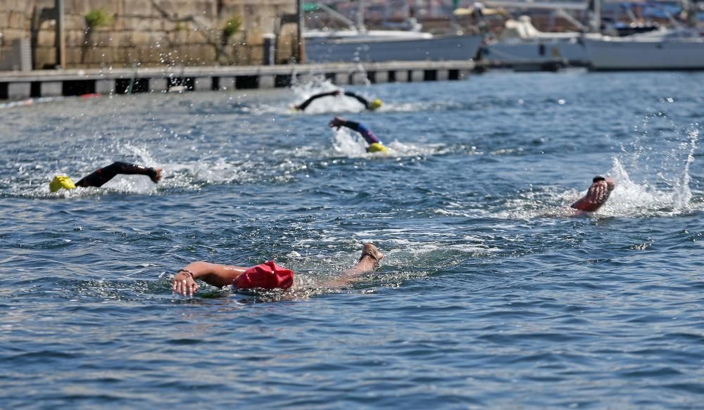 El luso gana la prueba entre Moaña y el Náutico de Vigo por tercera vez. Águeda Cons se impone en féminas