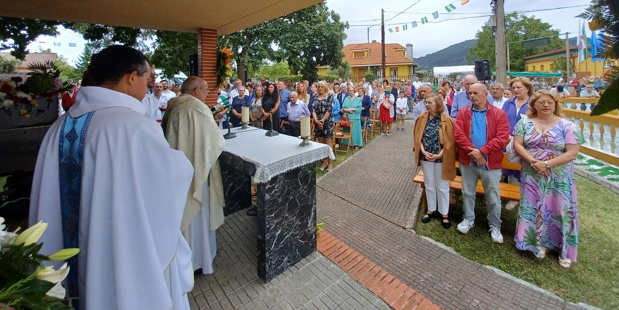 En imágenes: El Carbayu acude fiel a su encuentro con Nuestra Señora del Buen Suceso