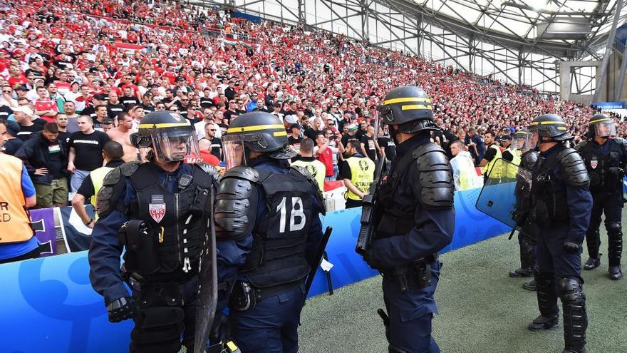 Eurocopa 2016: enfrentamientos entre húngaros y policía